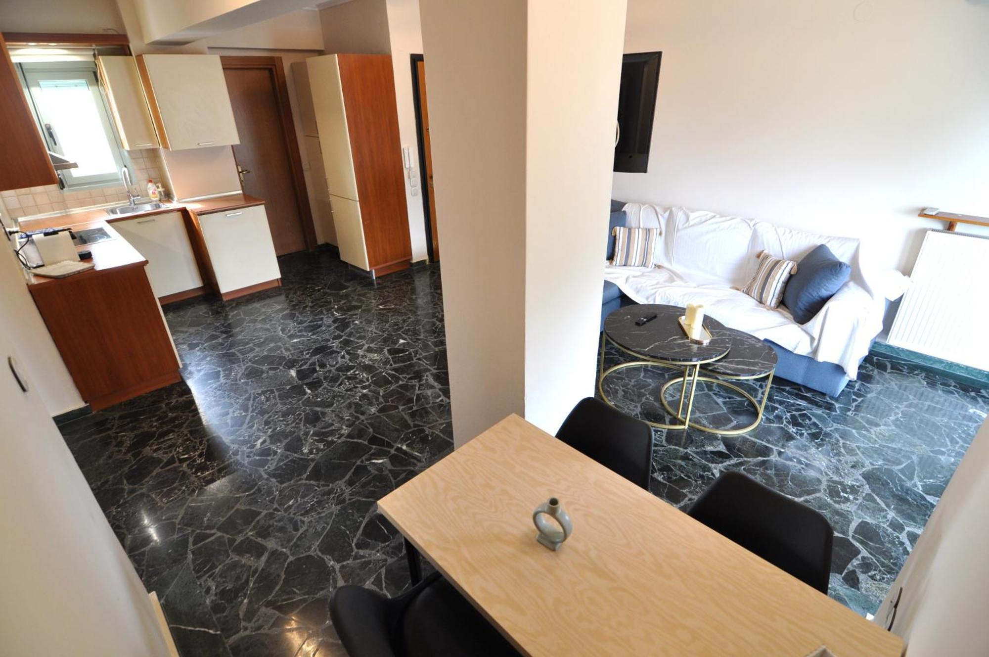 Zennova #7, Allatini Horizon Escape Apartment *